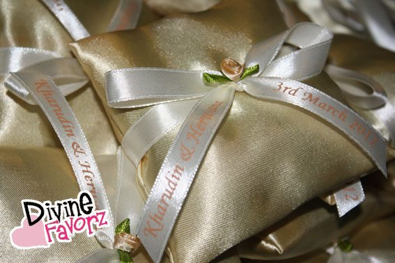 Personalized Ribbon Already Bowed - Click Image to Close